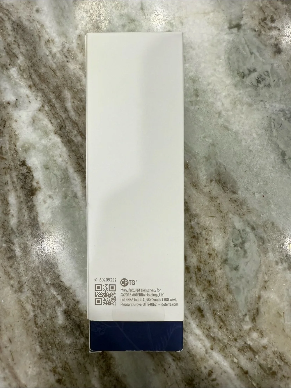 doTERRA Yarrow|Pom Body Renewal Serum Moisturizer, 3.4 fl oz - Picture 3 of 4